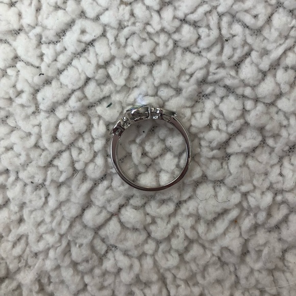 Fragrant Jewels Statement Ring - Picture 4 of 4